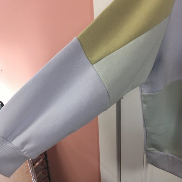 Wild Fable Abstract Color Blocked Pullover Sweatshirt NWT Size L - Picture 4 of 9